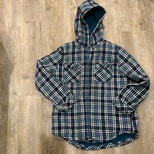 Girls 14/16 plaid Shacket. Fleece lined, warm and cute to keep her warm!